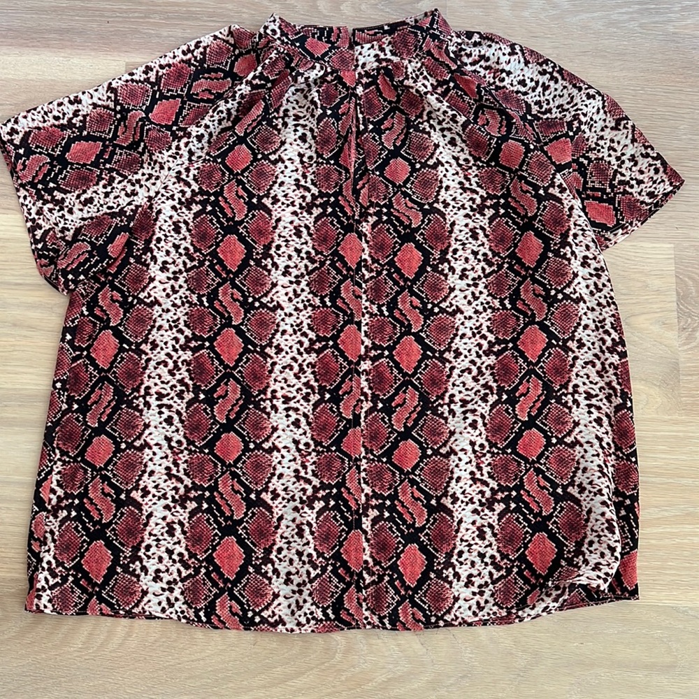 Sunday in Brooklyn, short sleeve blouse